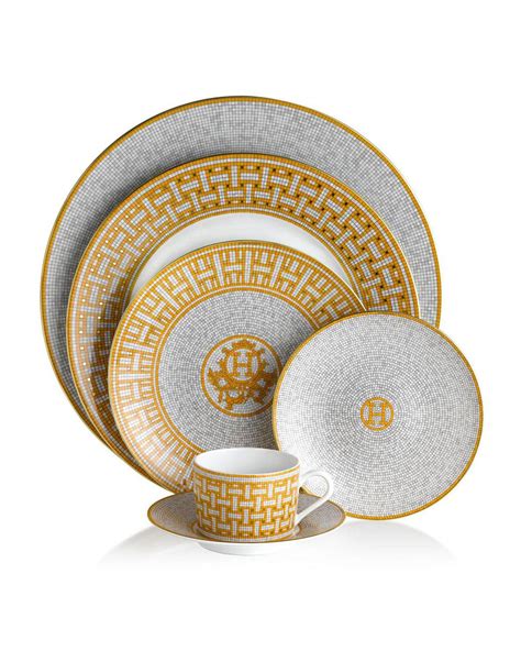 hermes dining plates.